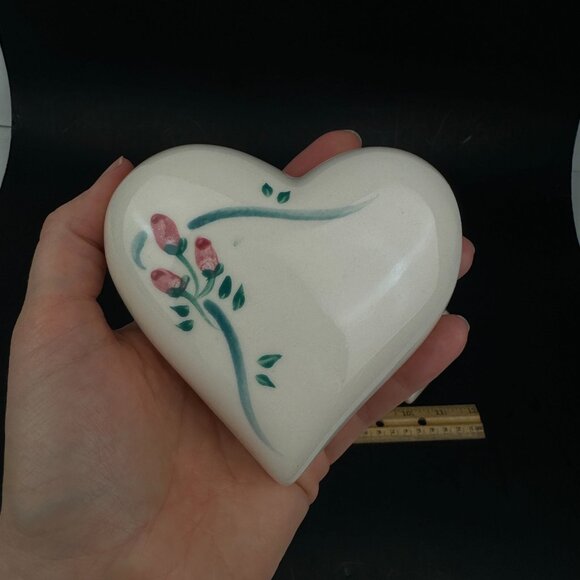 3 Vtg Ceramic Cream Color Heart Shape Wall Hanging Ornament Floral Ribbon Paint - Picture 8 of 10